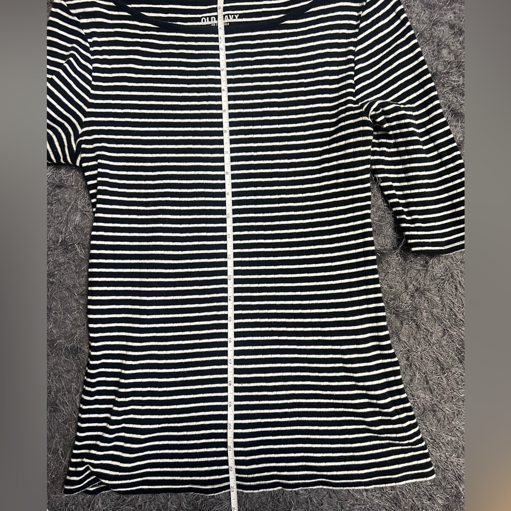 3/4 Length Sleeve Shirt! - Picture 10 of 15